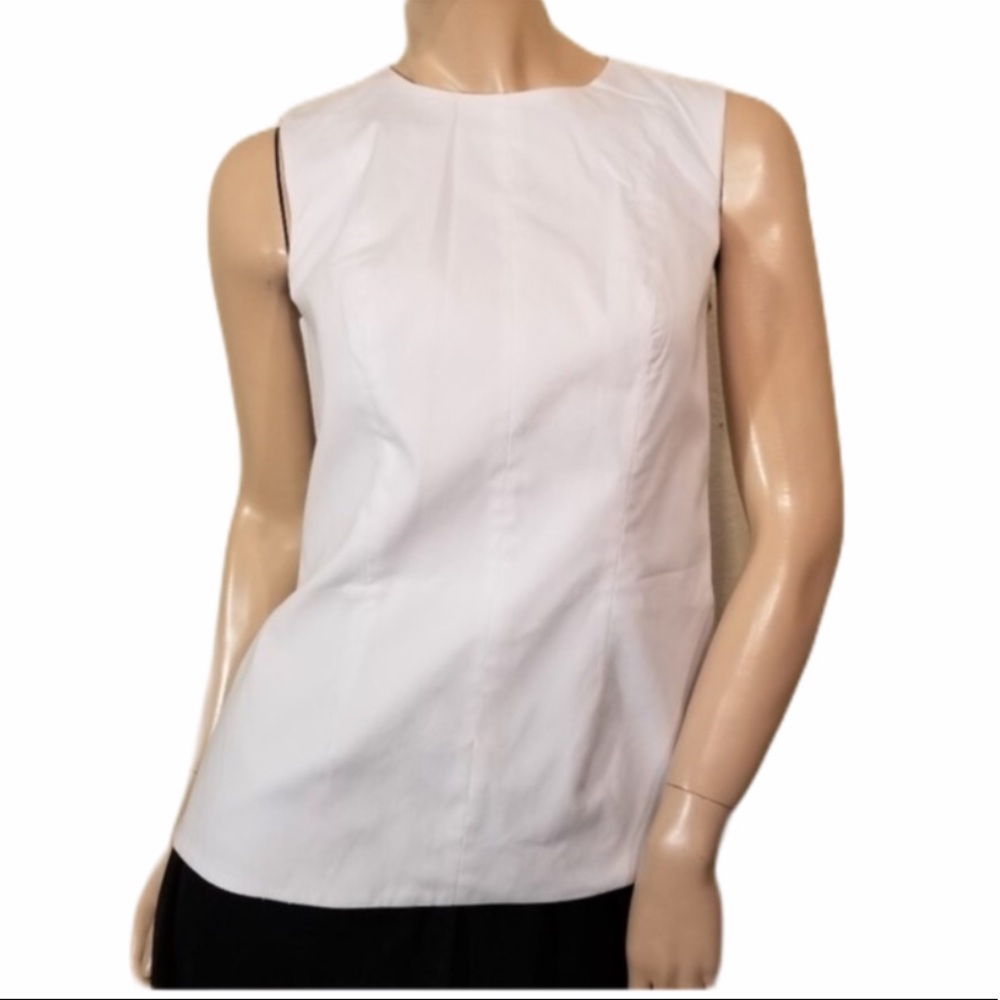 NWOT G.I.L.I Sleeveless White Hi Low Top